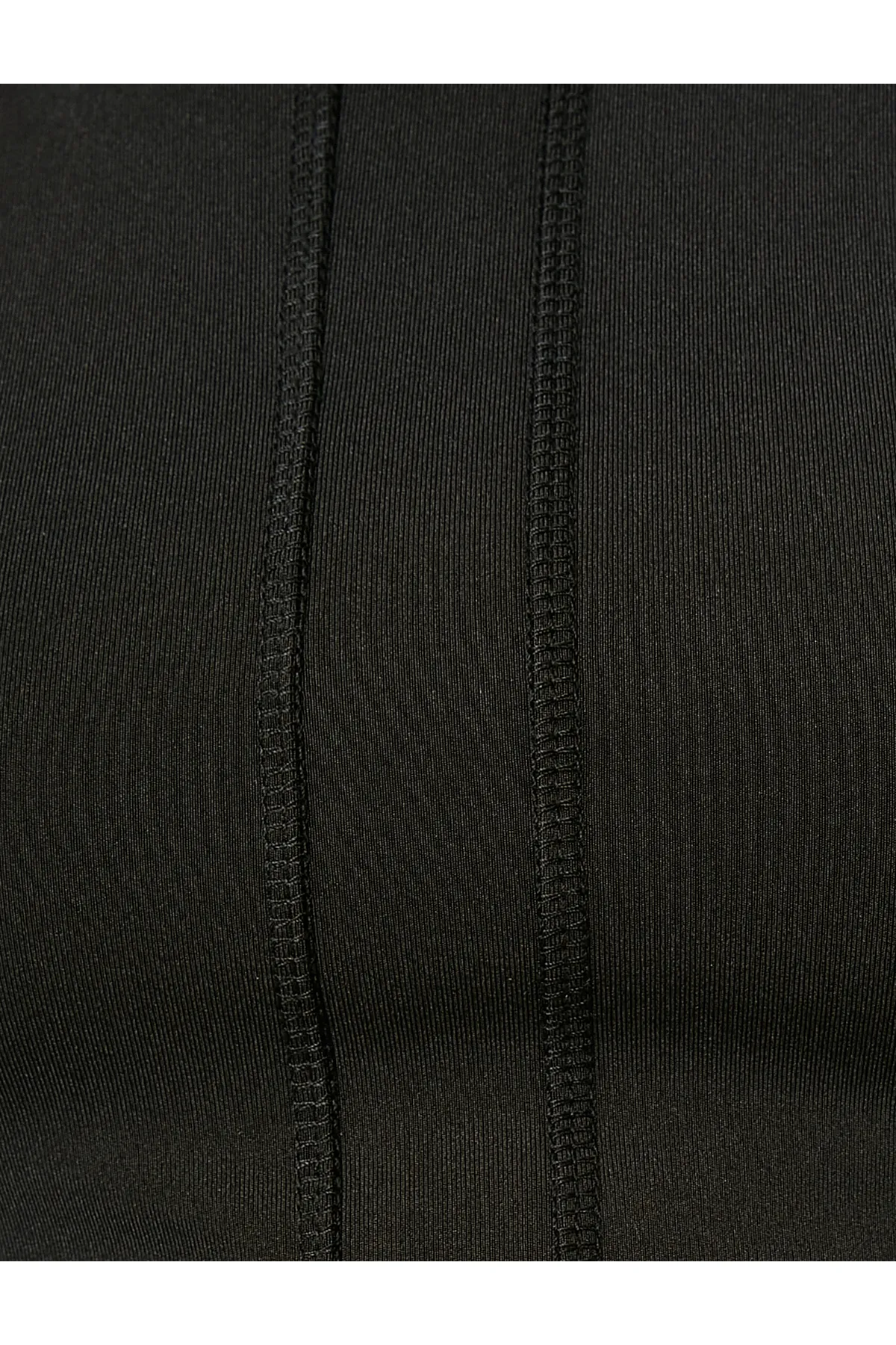 Koton  Sport-BH mit Neckholder-Ausschnitt und Nahtdetails, enge Passform