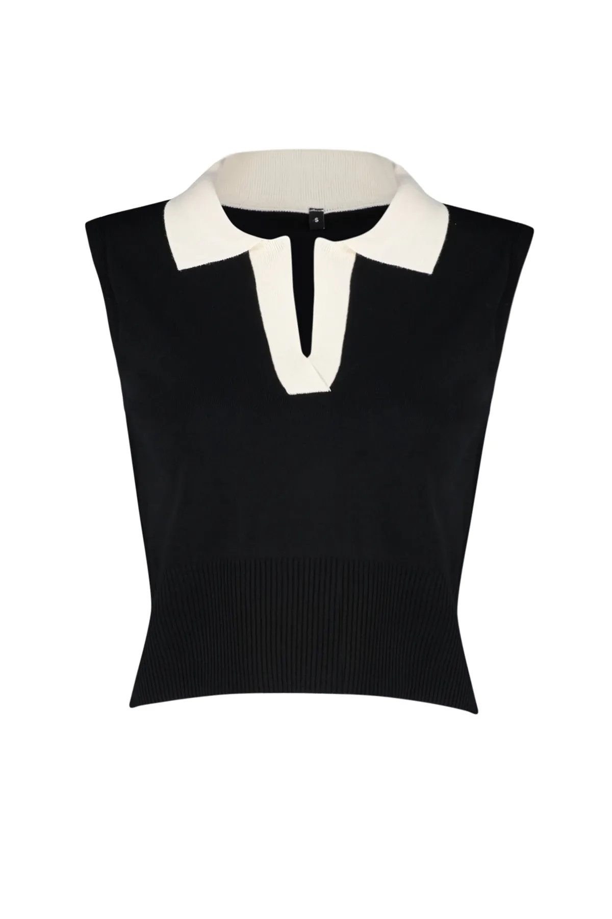 Trendyol Collection  Ecrufarbene Strickbluse im Polokragen-T-Shirt-Look TWOSS24BZ00273