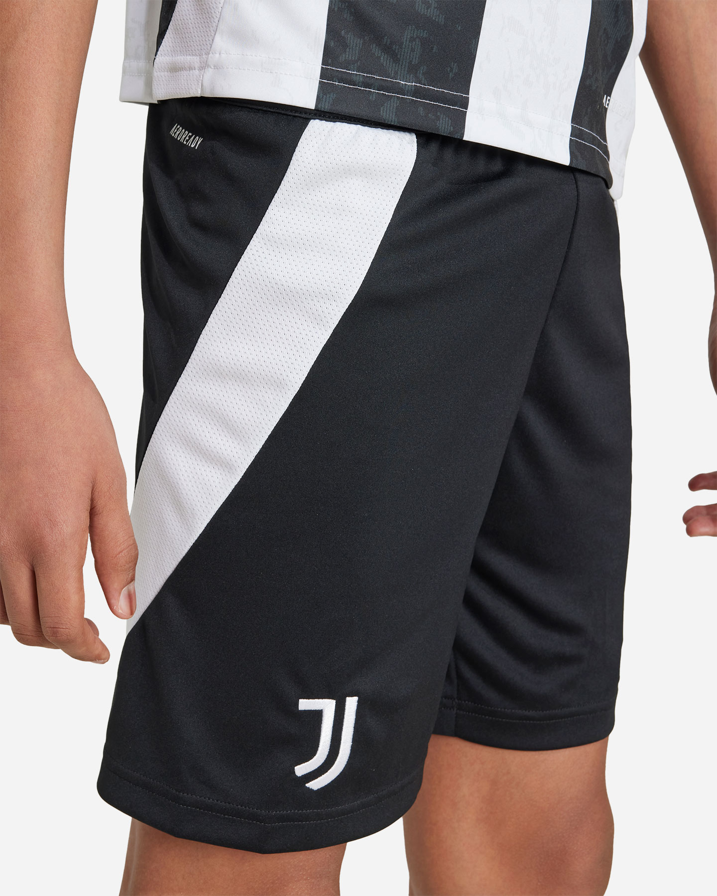Futbalové šortky Adidas Juventus Home 24-25 Jr IT3553