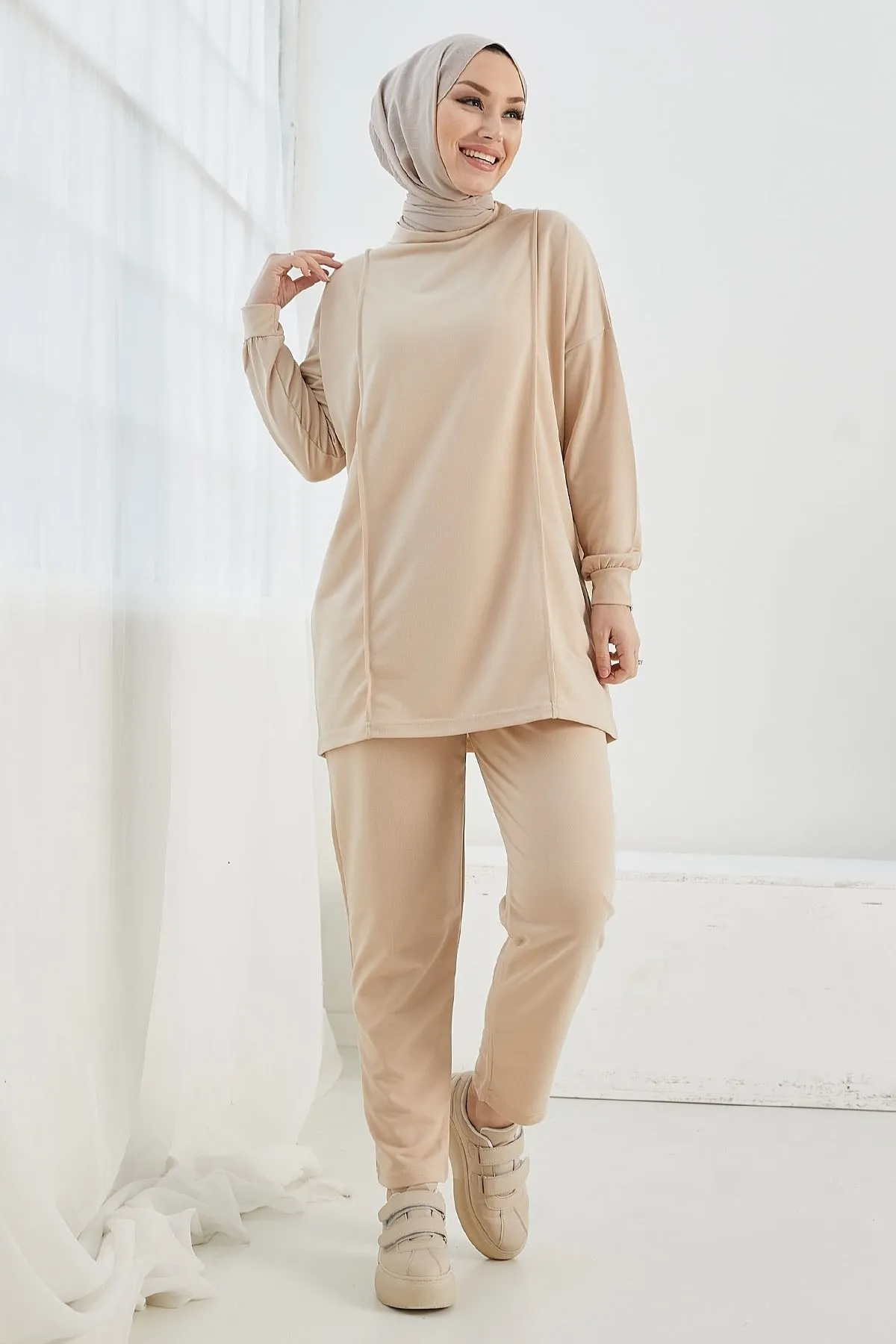 InStyle  Alsela Zweiteiliger Anzug mit Paspelierung – Beige