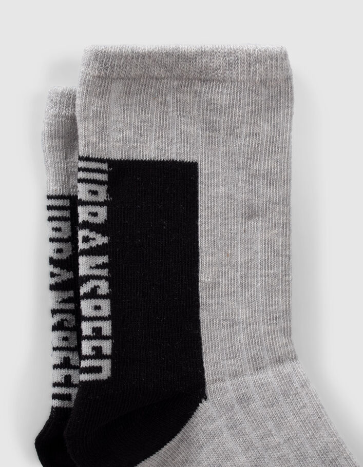 Chaussettes vertes, grises, noires garçon