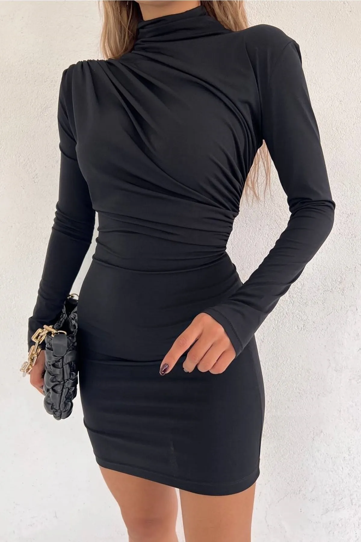 bayansepeti  Damenkleid aus flexiblem Sandy-Stoff mit langen Ärmeln und Rollkragen in Schwarz 10026