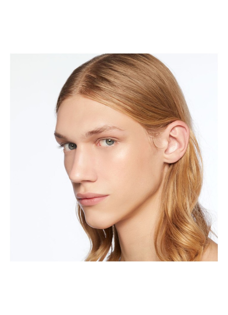 Iluminator lichid Gucci Beauty – Iluminator lichid