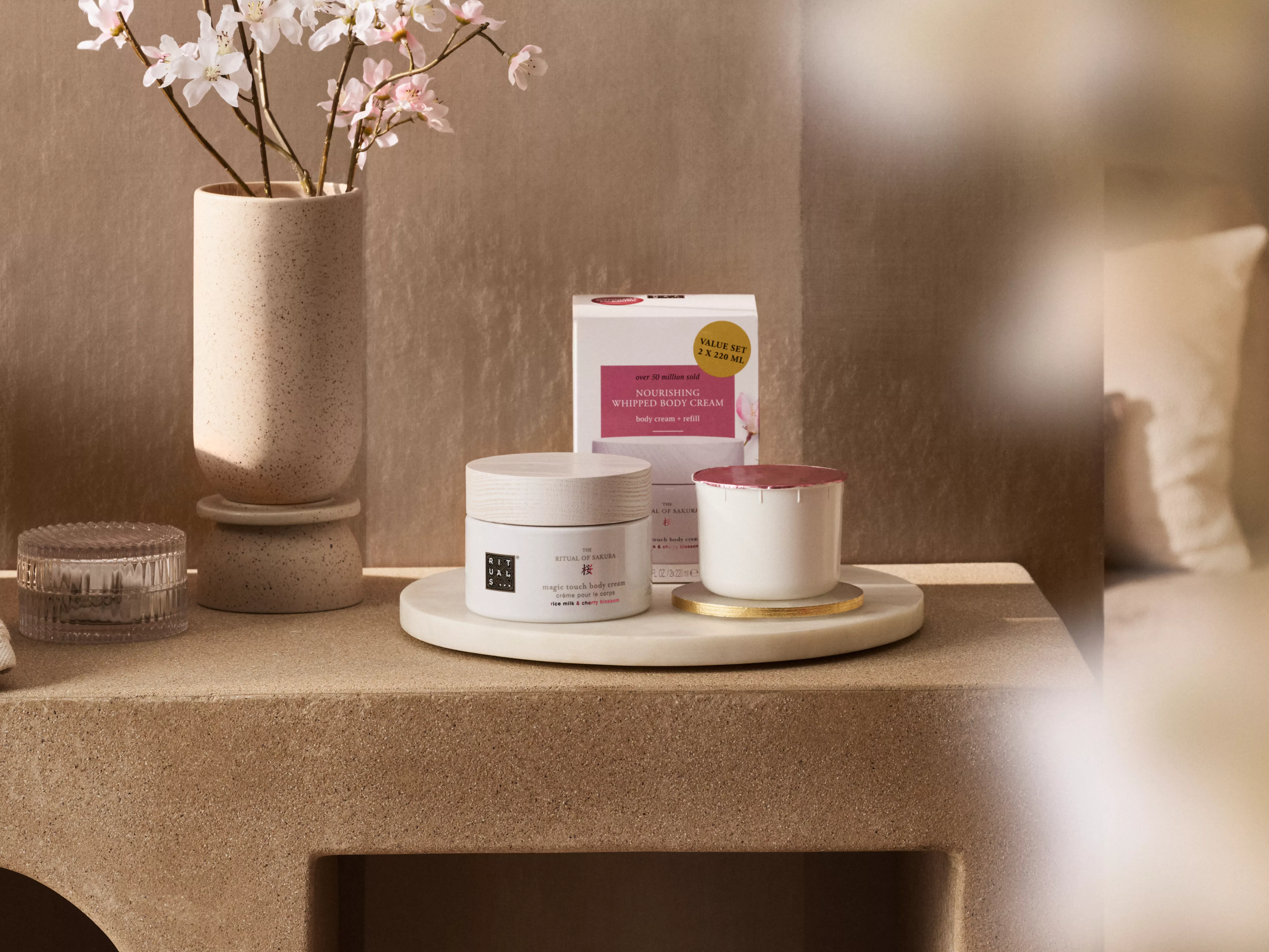 Body Cream and Refill Pack