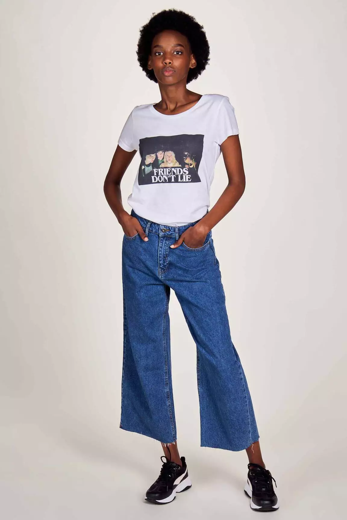 Stranger Things Tshirts Femme couleur blanc