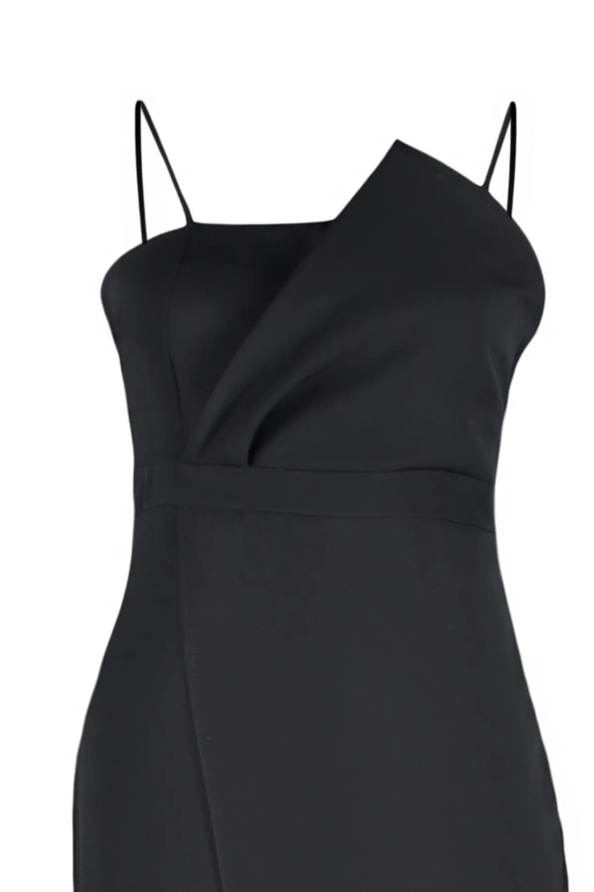 Trendyol Curve  Schwarzes, figurbetontes, asymmetrisch geschnittenes Webkleid TBSSS22AH00039