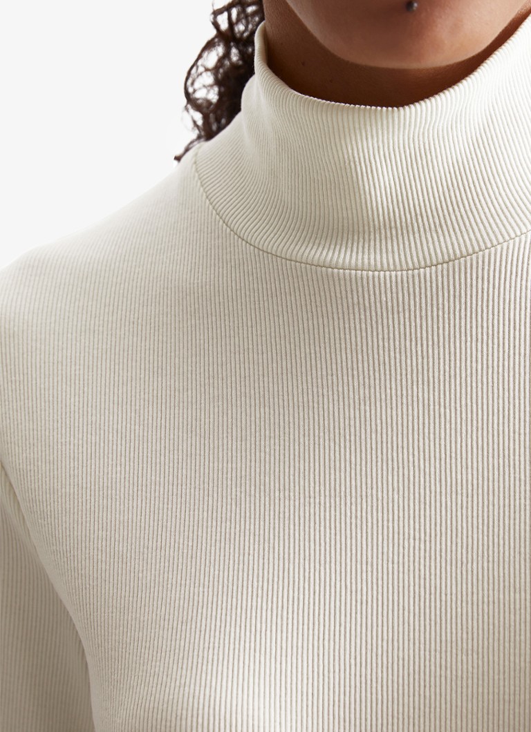 Marc O'Polo T-shirt with ribbed structure and turtleneck