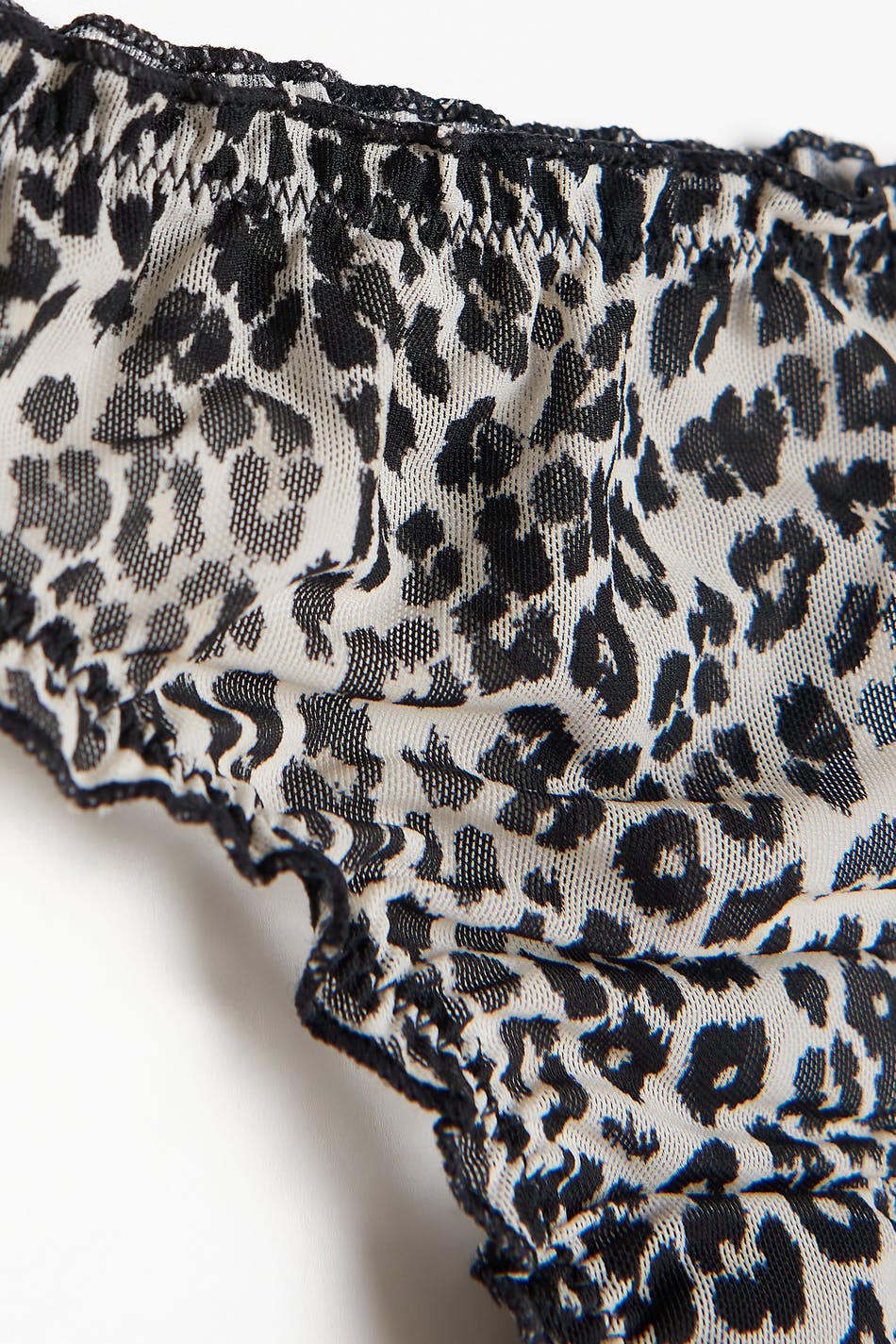 Eva mesh string