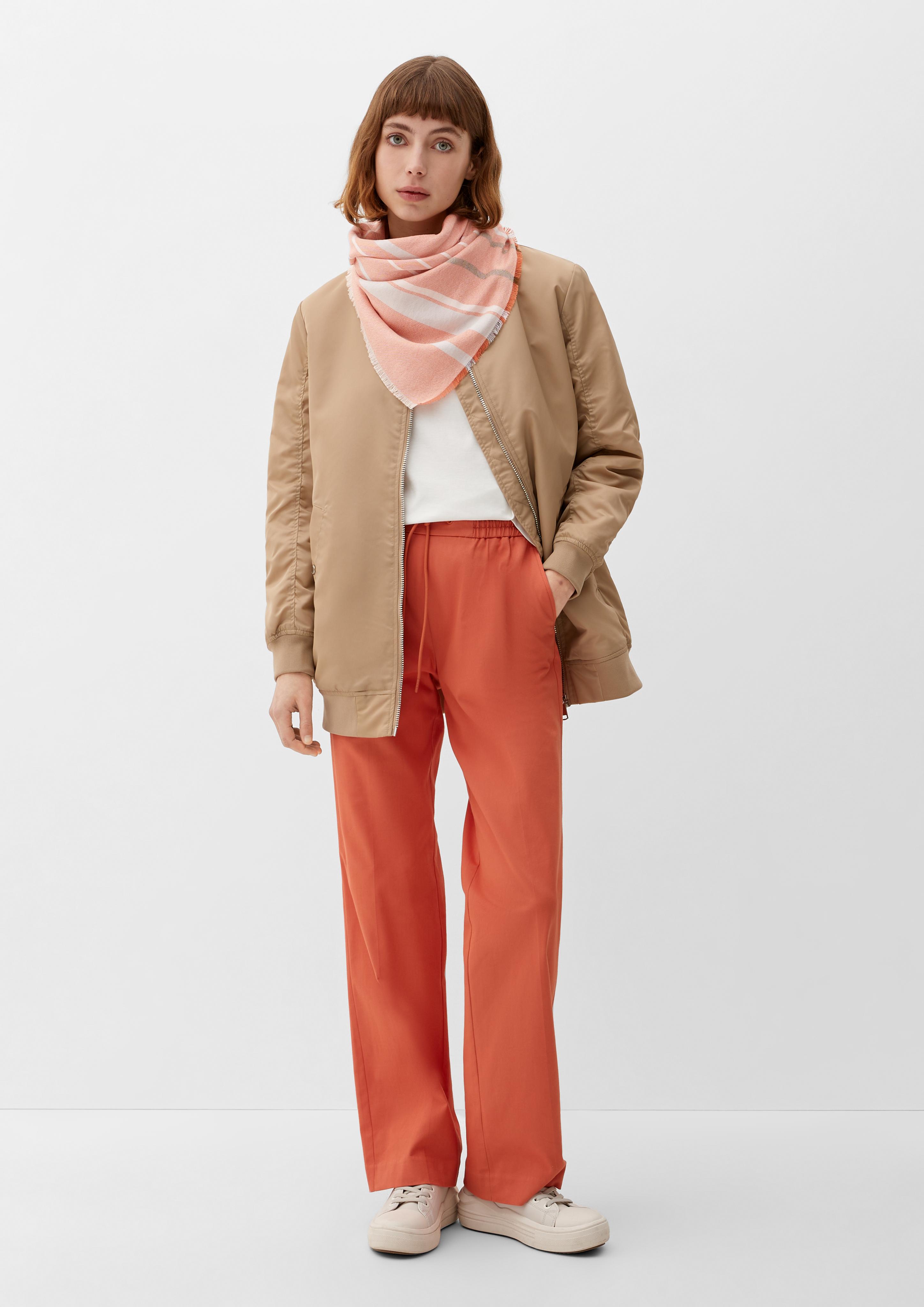 Tuch in gestreiftem Muster  2129436-27G9