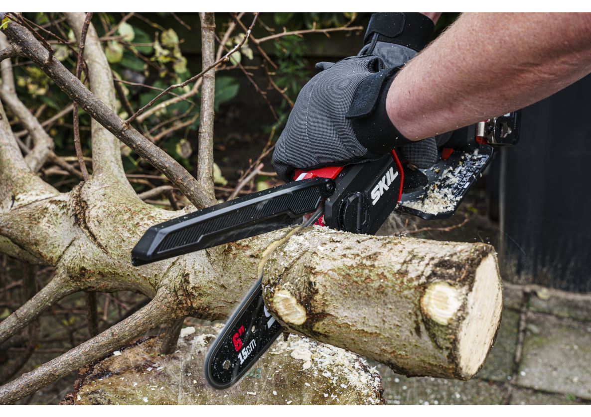SKIL GS1E0512CA Astsäge 15 cm 20 V bürstenlos (ohne Akku und Ladegerät)