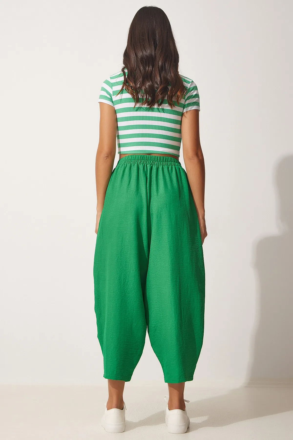 Happiness İstanbul  Grüne Ayrobin Shalwar-Hose mit Taschen für Damen OH00046