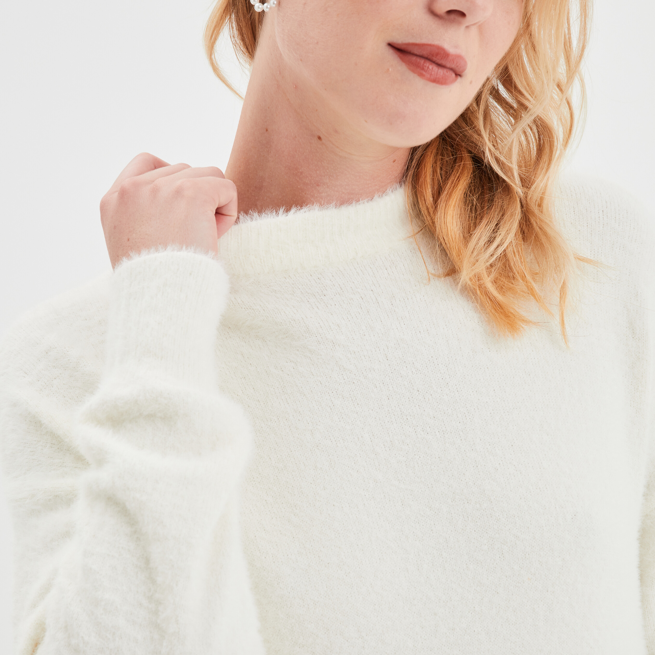 Pull mailles duveteuses col montant blanc femme | La Halle