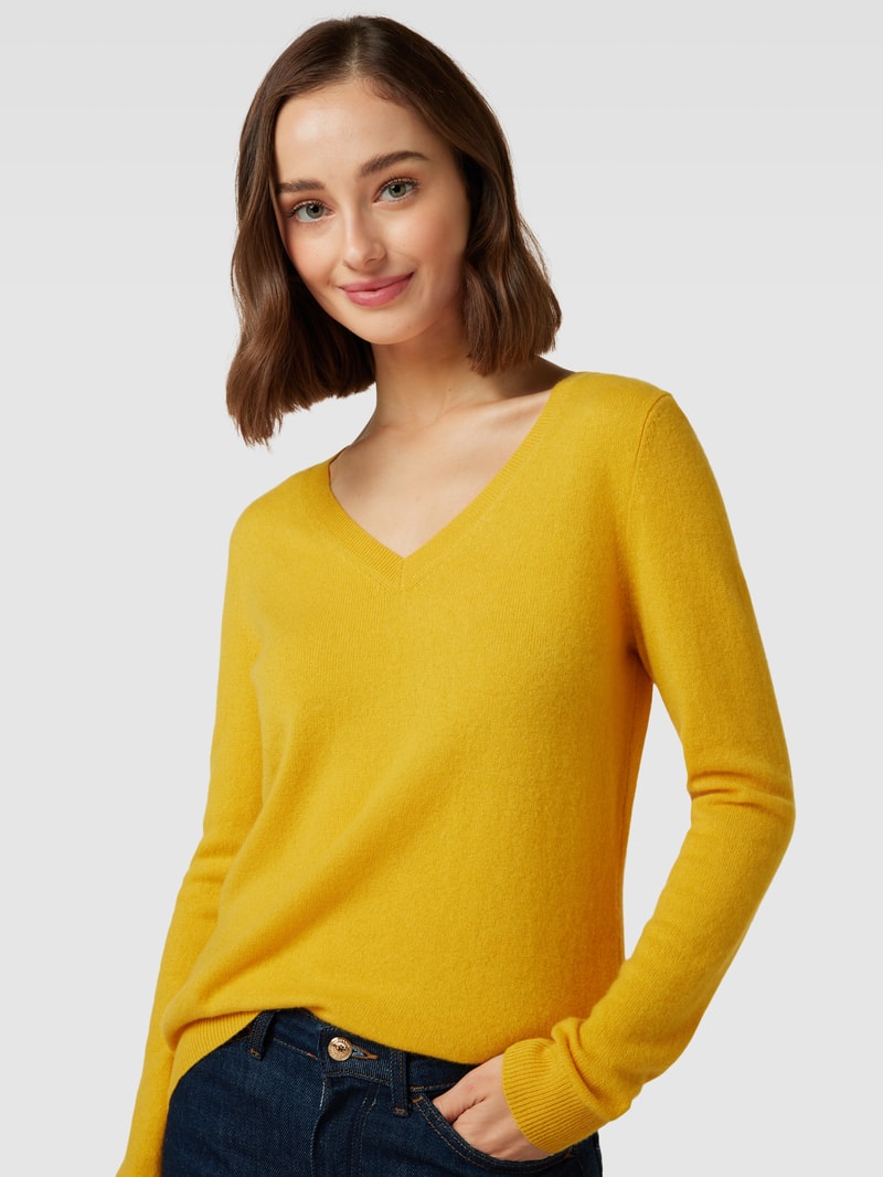 Strickpullover aus Kaschmir mit V-Ausschnitt in messing