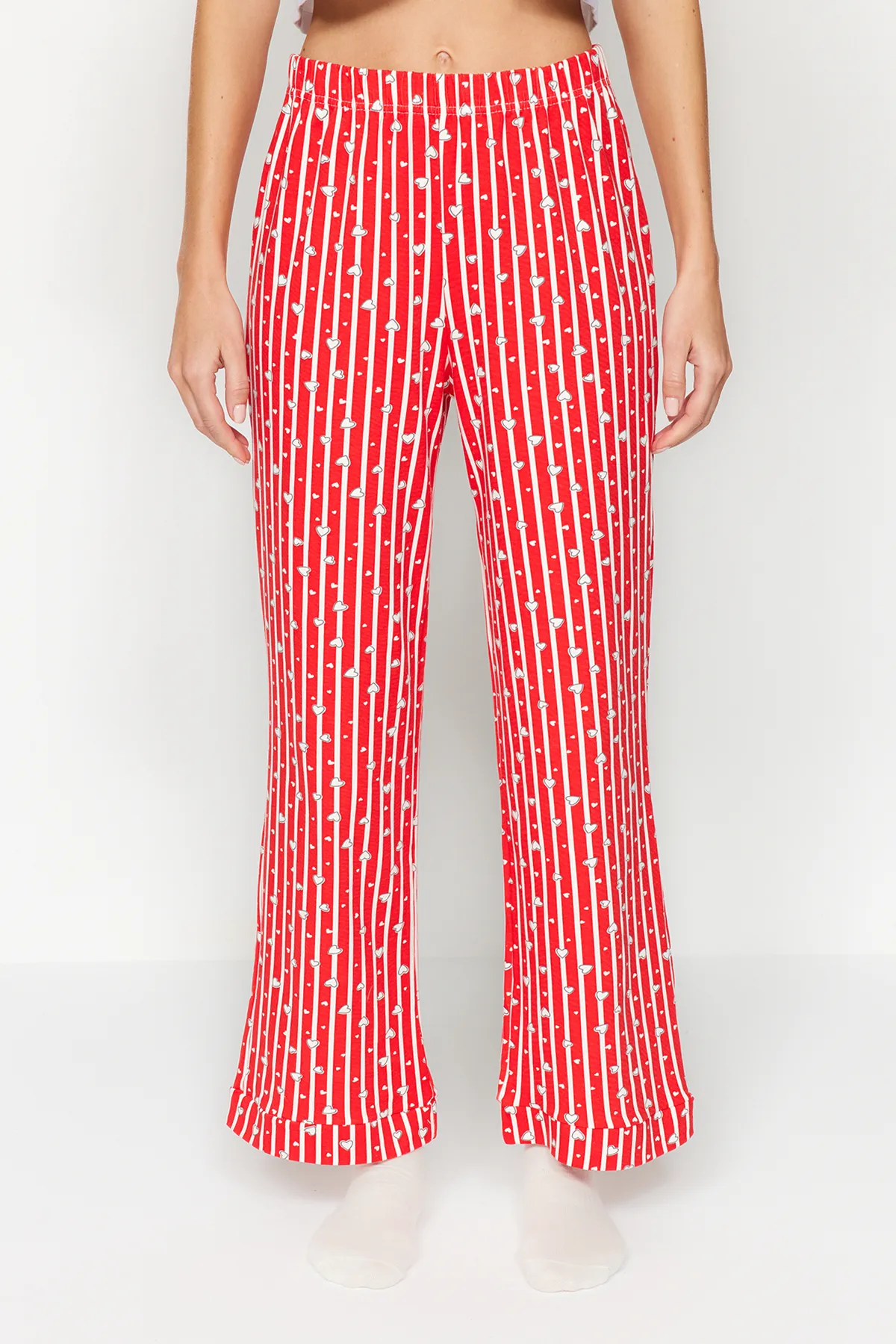Trendyol Collection  Rote Pyjamahose aus gestreiftem Baumwollstrick THMSS23PJ00002
