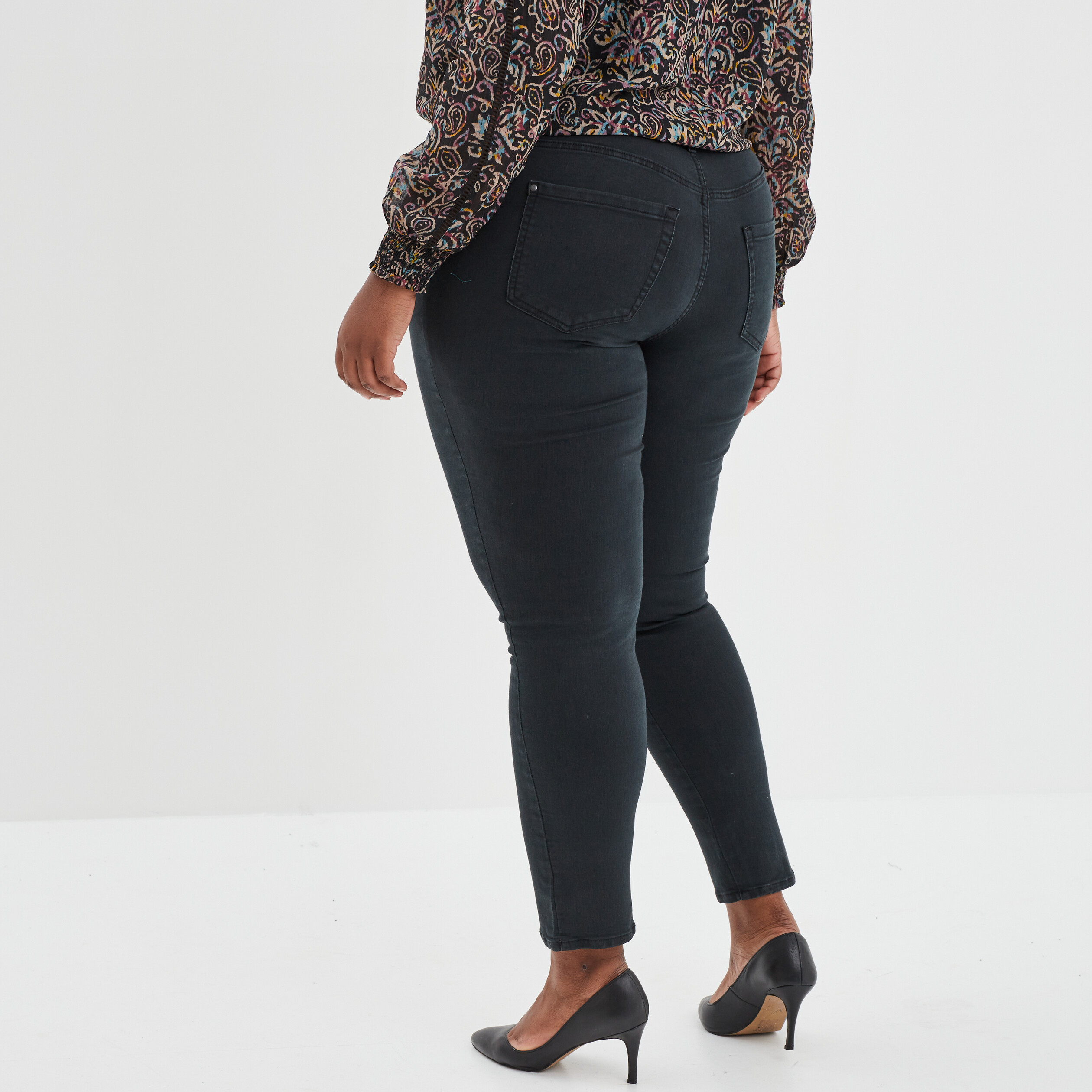 Pantalon slim taille haute 5 poches noir femme grande taille | La Halle