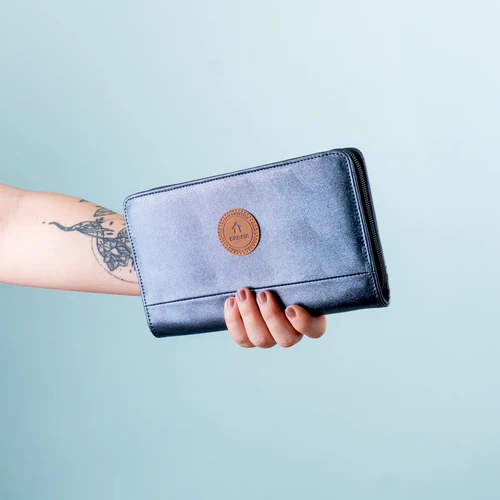 Large Larissa navy blue wallet