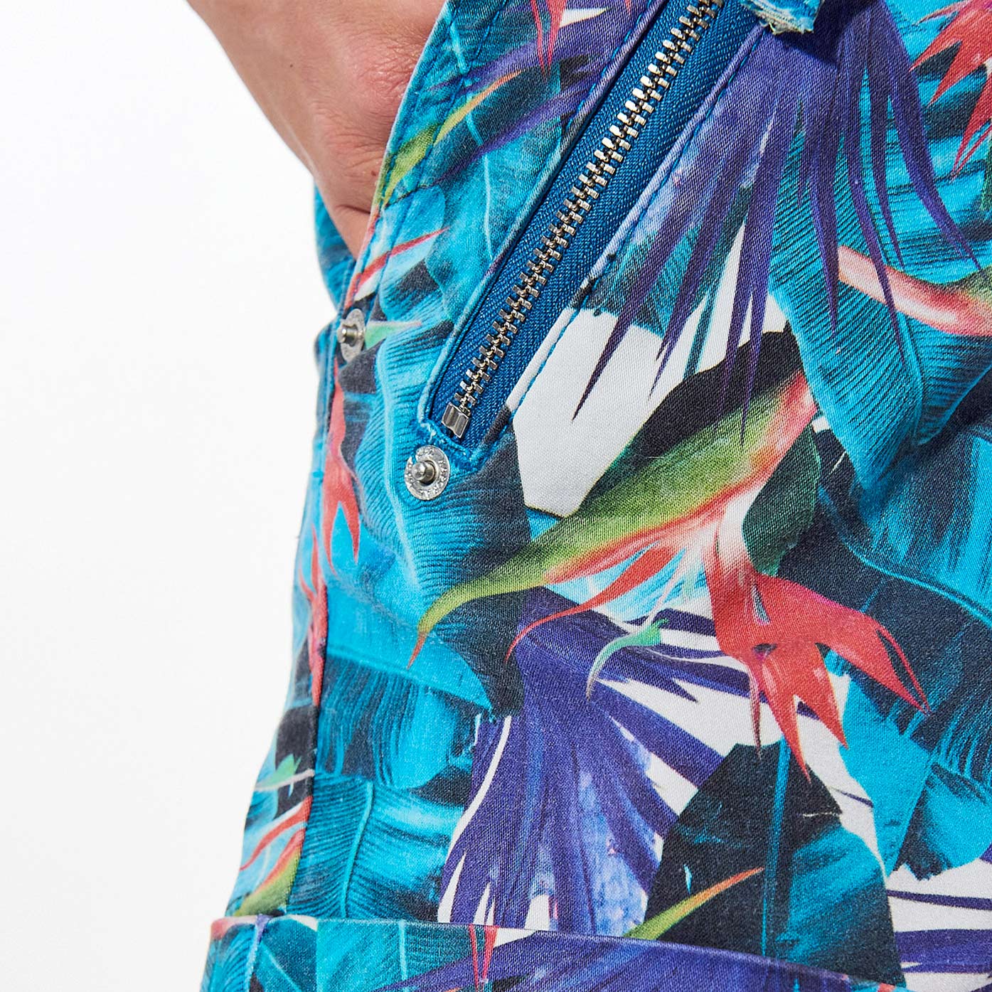 PIKO   Short fleuri bleu Femme