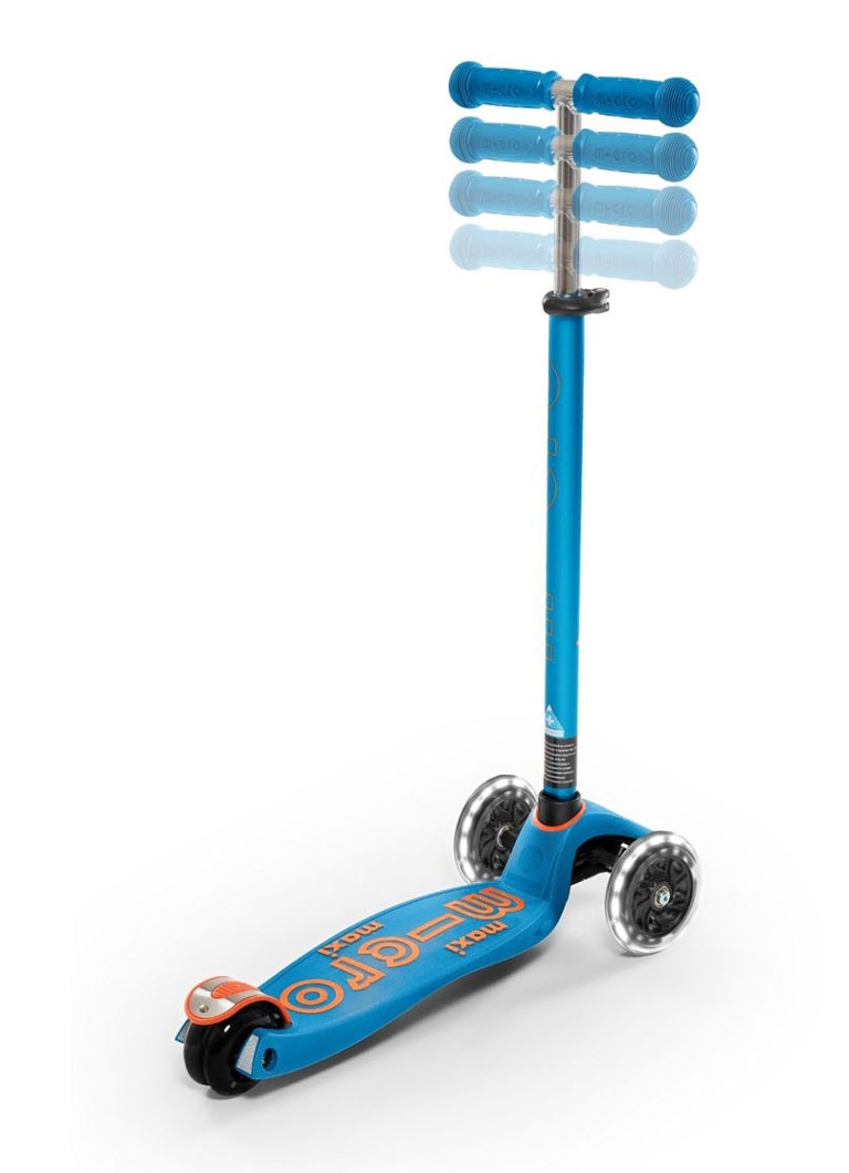 Micro Step Maxi Deluxe scooter with LED wheels
