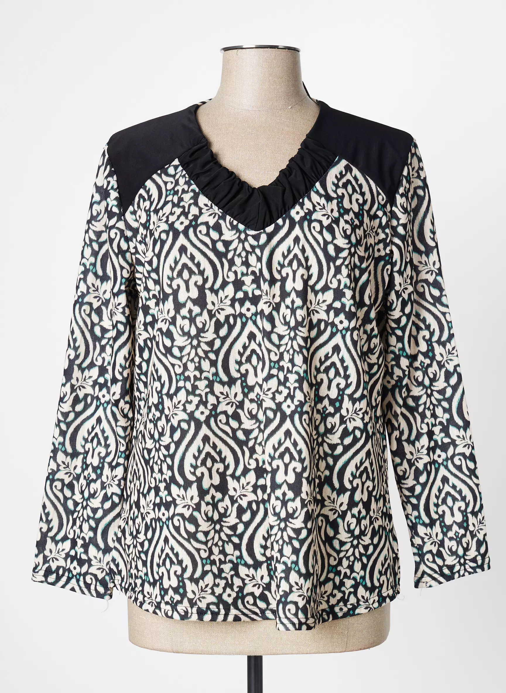 Niki Paris Tshirts Femme couleur noir