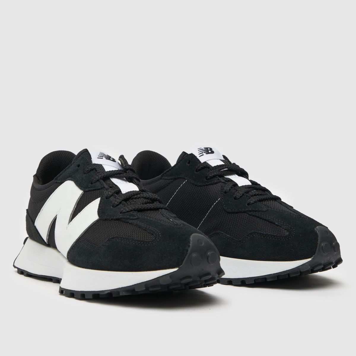 New Balance 327 cipők fekete és fehér színben