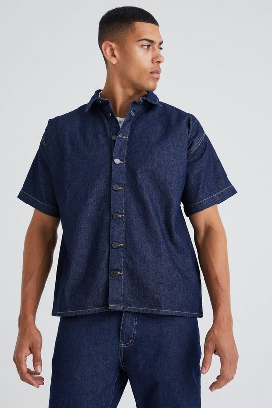 Kurzärmliges kastiges Jeanshemd