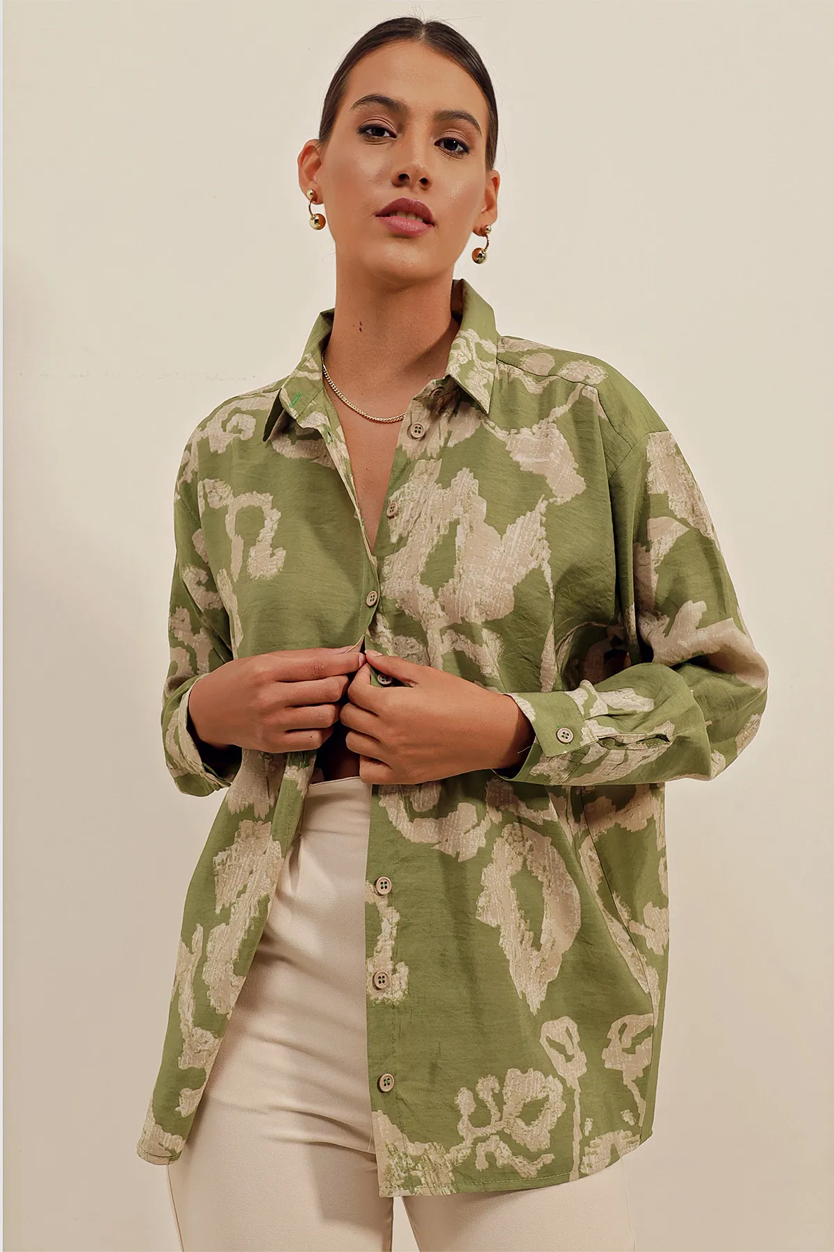 Bigdart  3900 Oversize Long Basic Shirt – V. Grün
