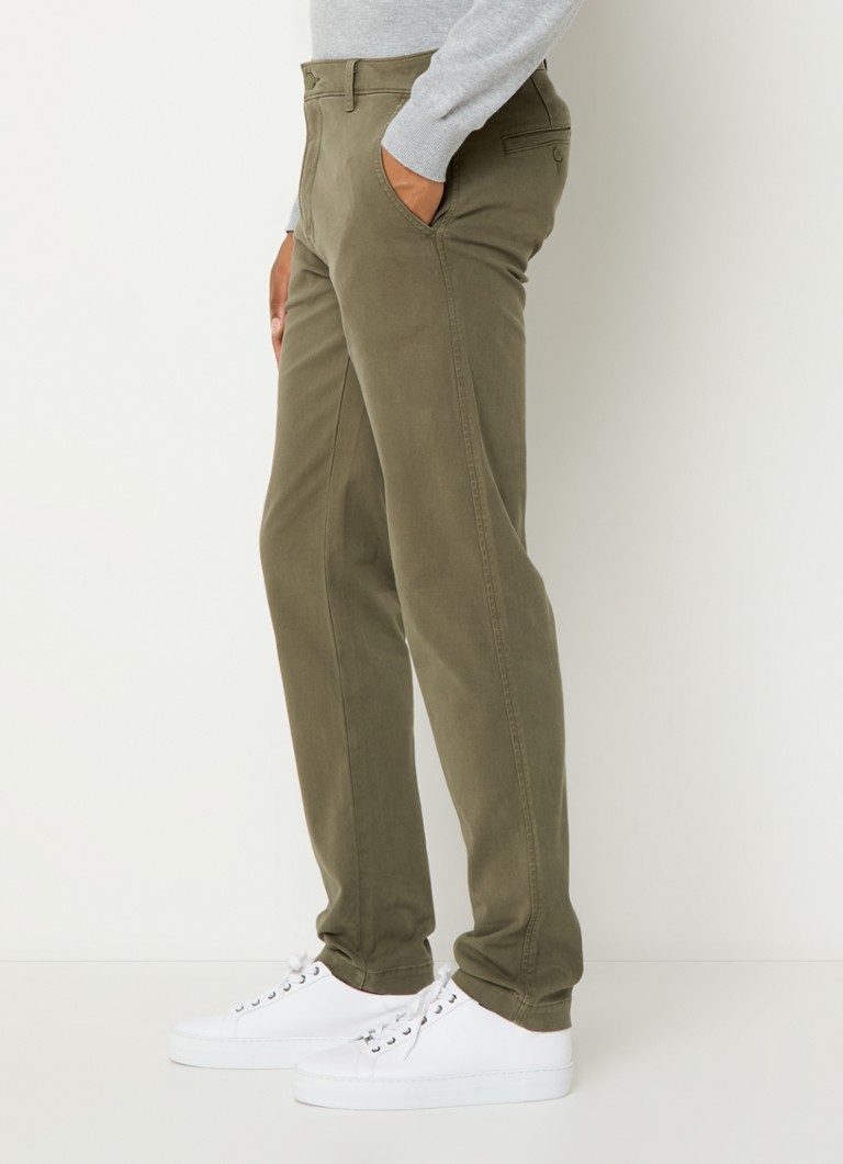 Pantaloni scurți chino Levi's Slim Fit cu buzunare laterale