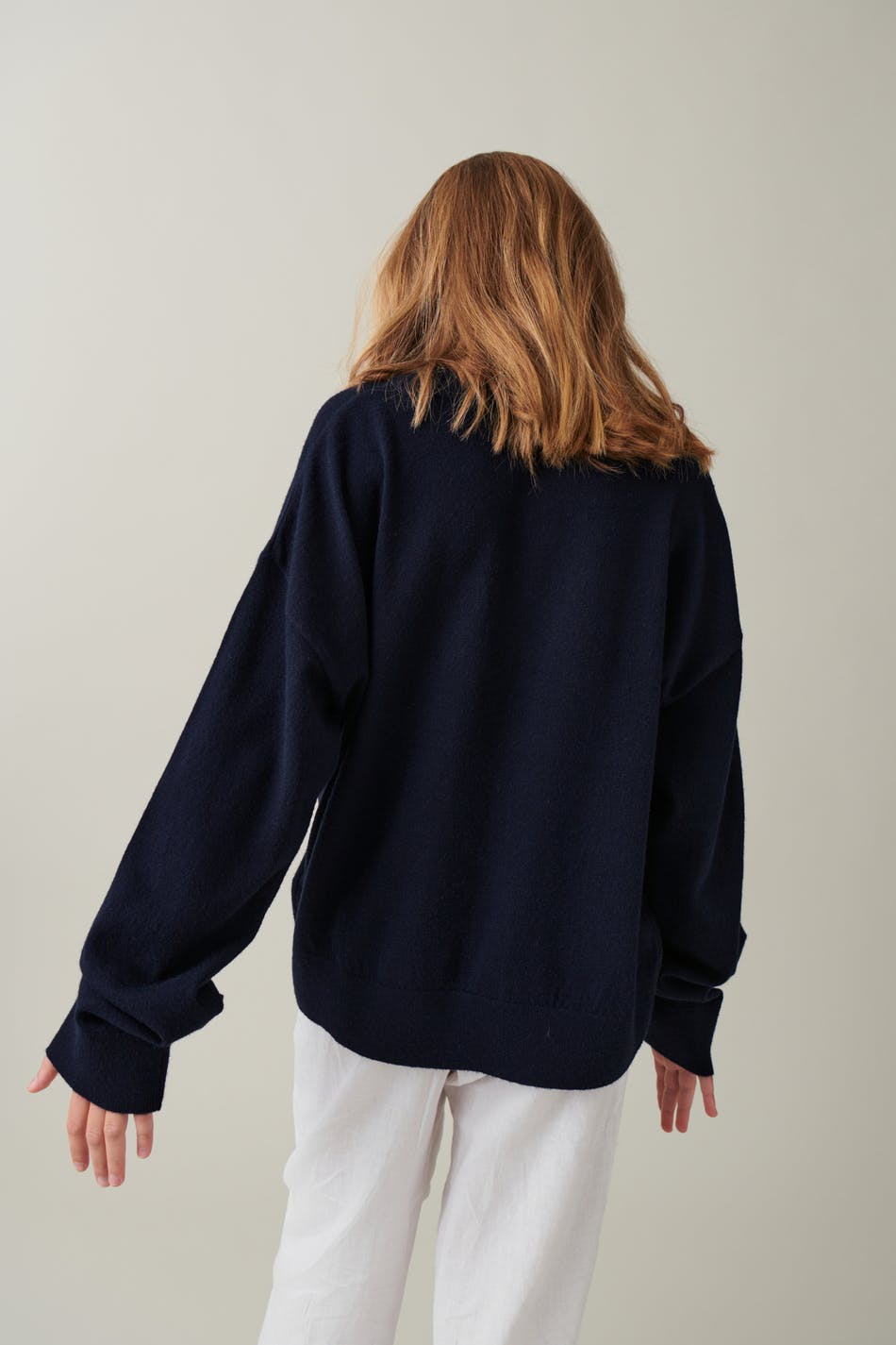 Y knitted embroidery sweater