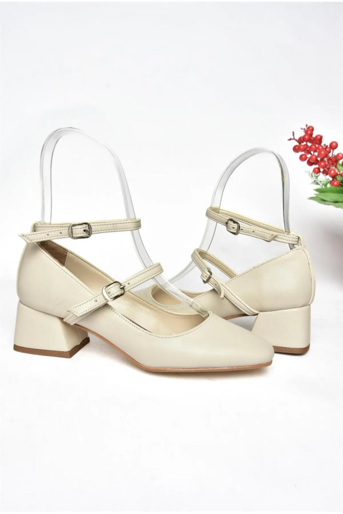 Fox Shoes  R654037209 Beige Damenschuhe mit dicken Absätzen