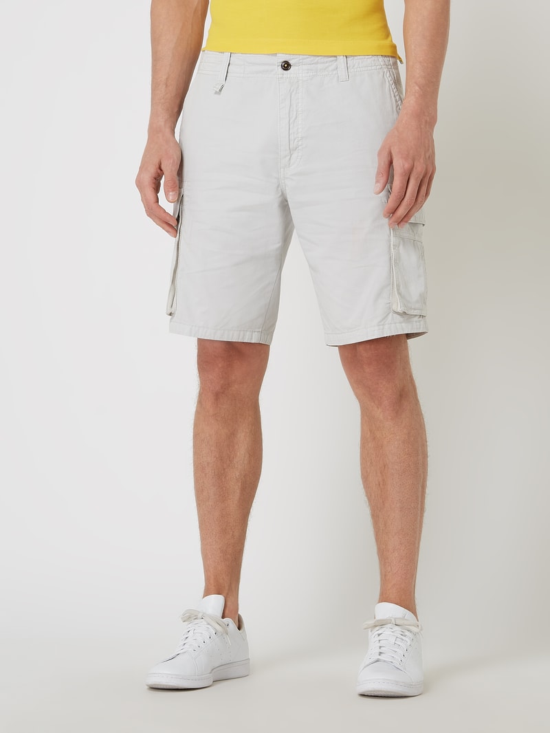 Shorts mit Cargotaschen in hellgrau