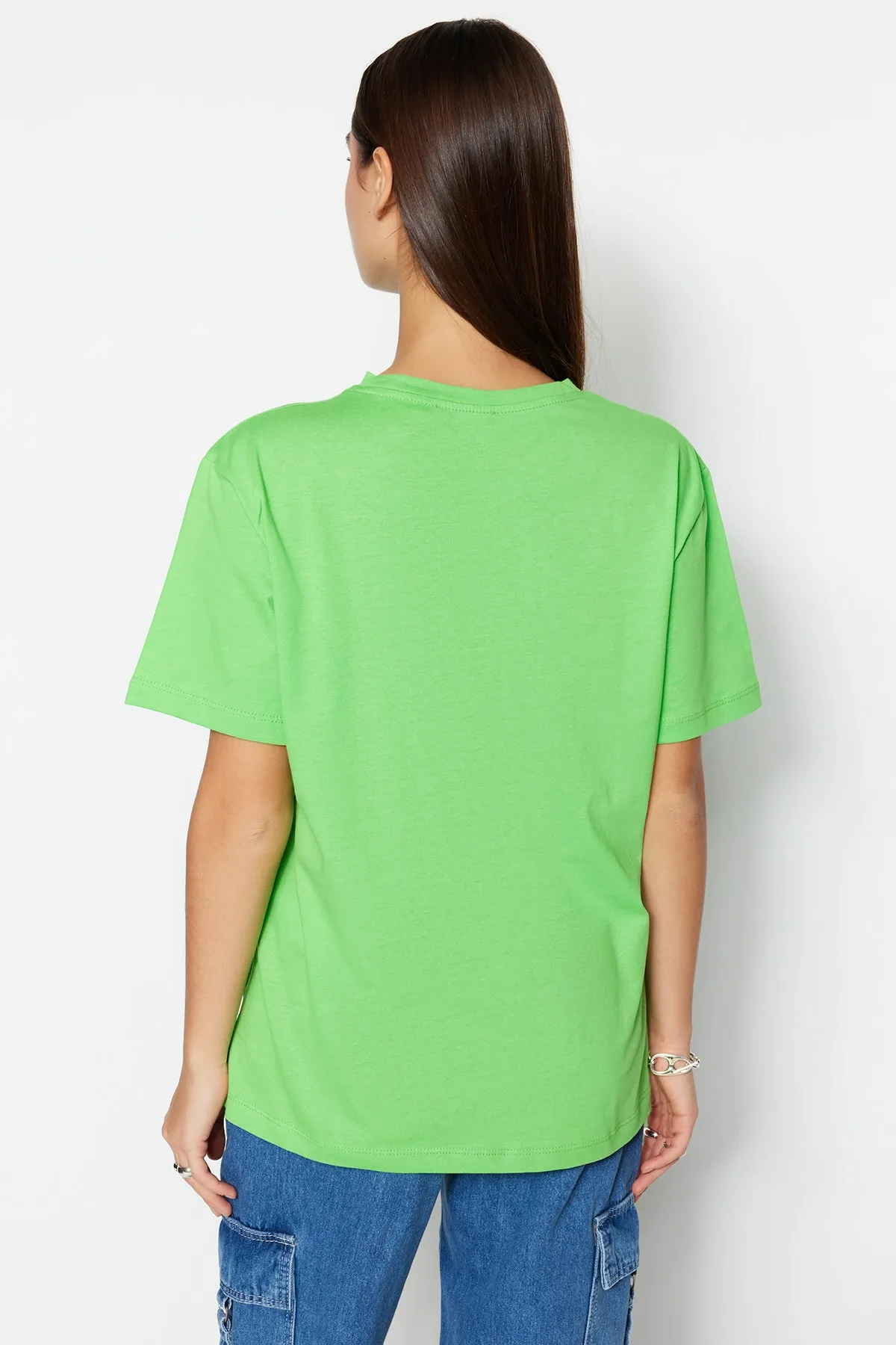 Trendyol Collection  Grünes, übergroßes/weites Strick-T-Shirt mit Rundhalsausschnitt aus 100 % Baumwolle TWOSS20TS0134