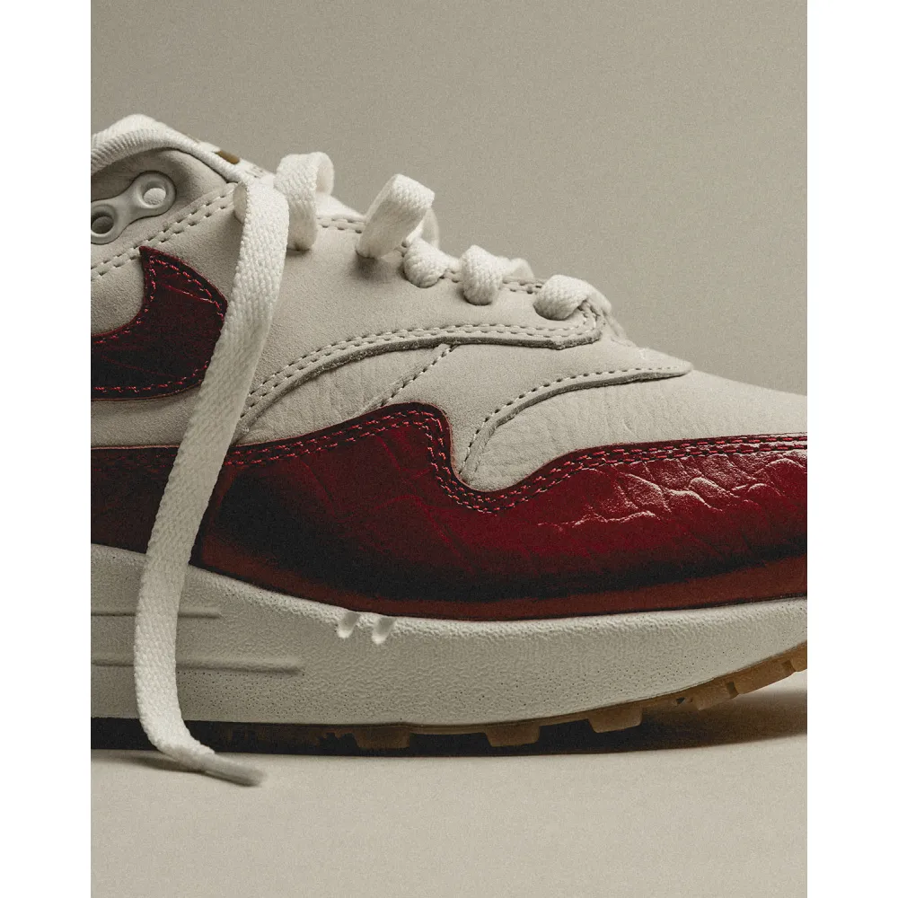 Nike Air Max 1 LX Team Red Leather FJ3169-100 / weiss