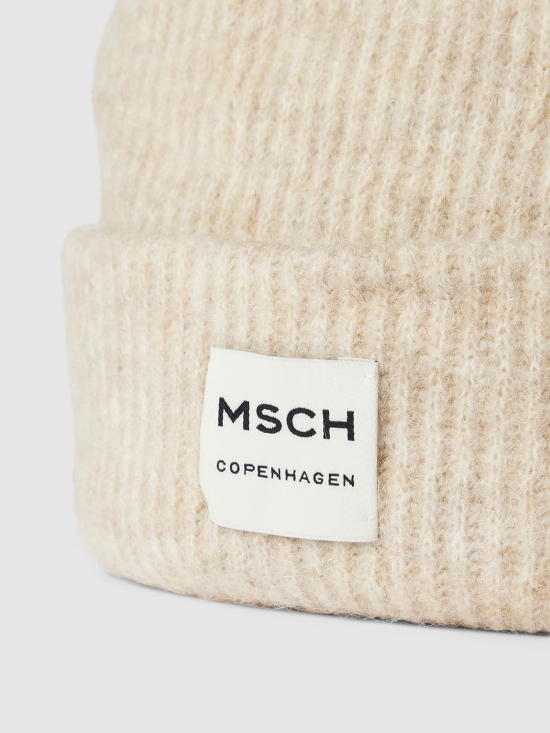 Beanie mit Label-Patch Modell 'Hope' in ecru meliert