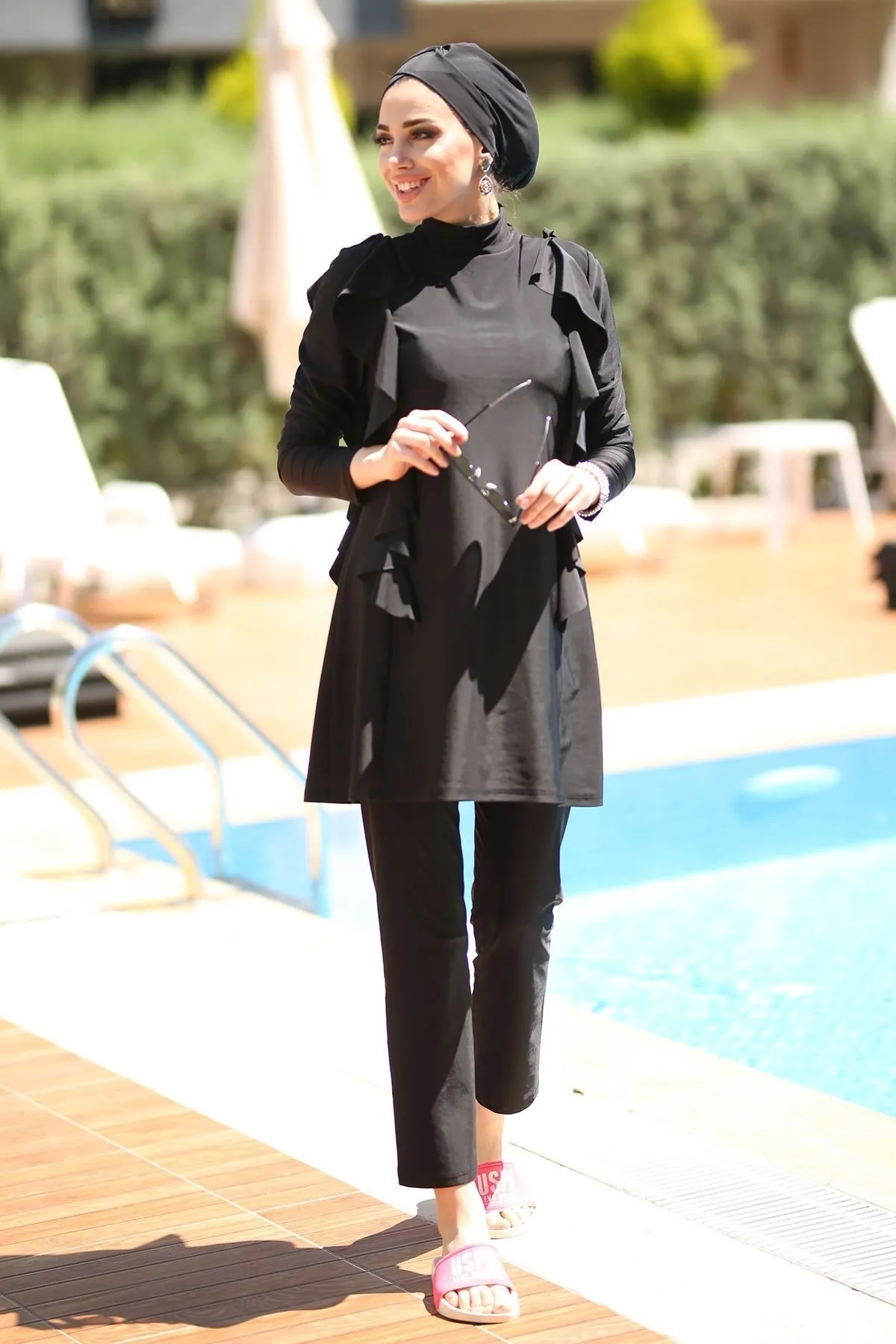 Remsa Mayo  Remsa Design Lycra vollständig bedeckter Hijab-Badeanzug mit Rüschen an der Seite R033 Seda Black