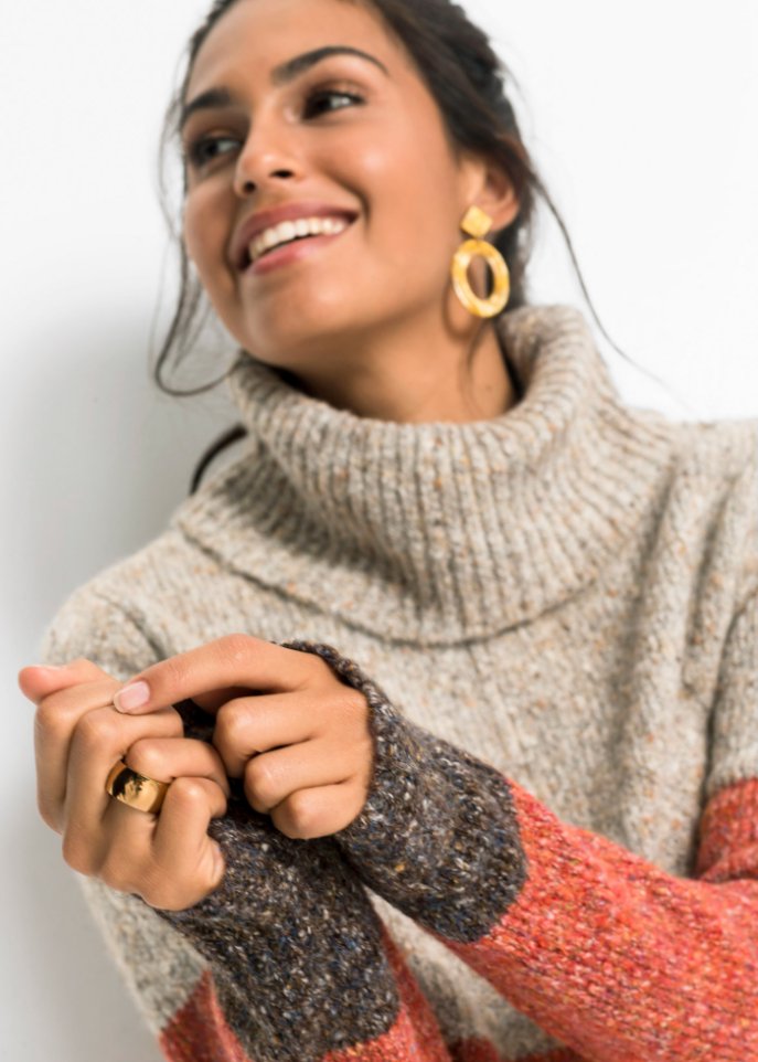 Strickkleid mit Rollkragen