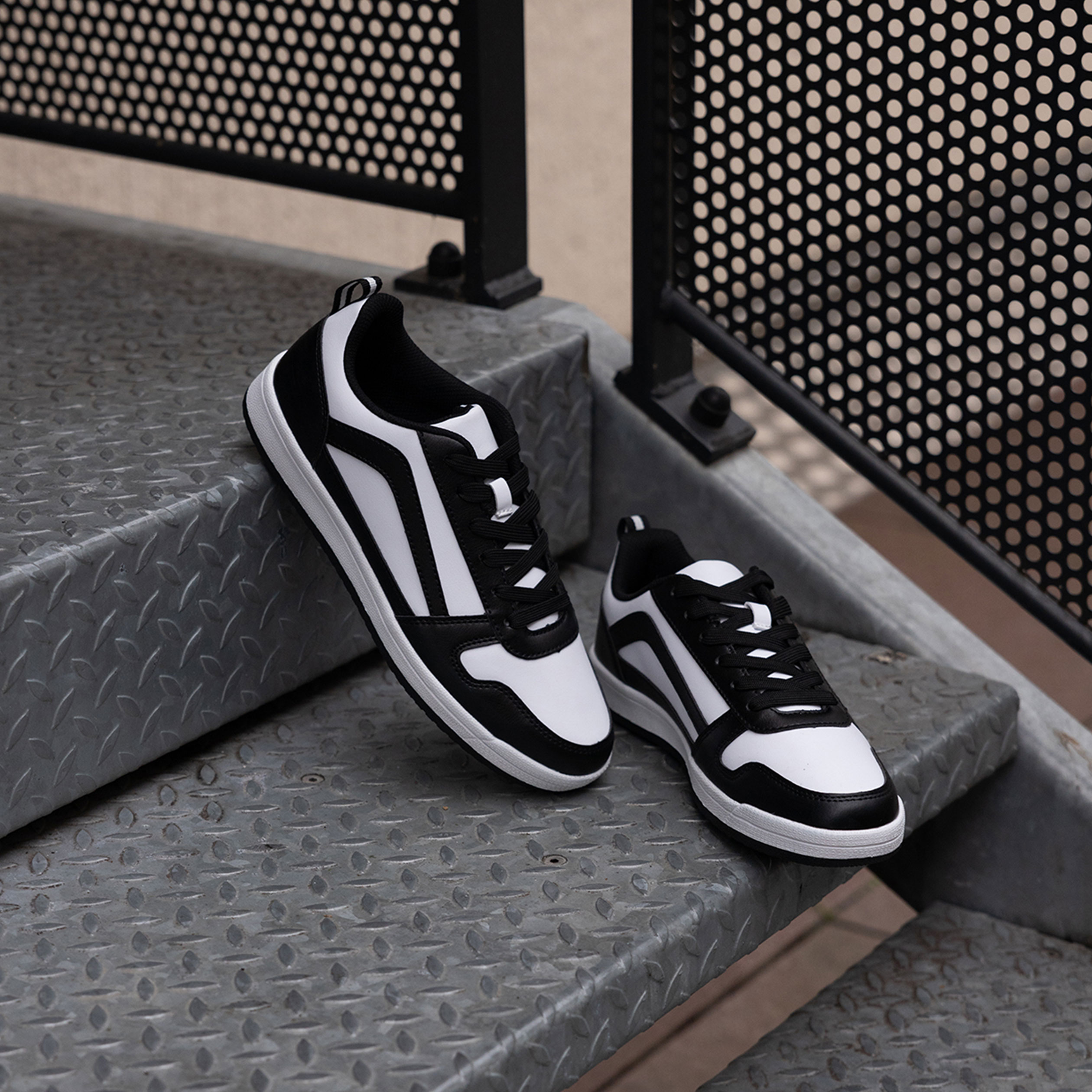 Tennis à lacets Liberto noir homme | La Halle