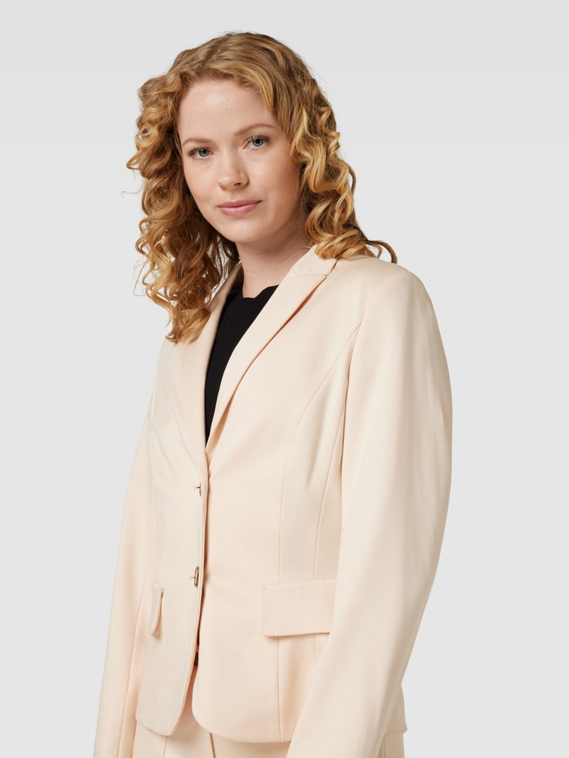 Blazer aus Viskose-Mix mit Stretch-Anteil mit Pattentaschen in offwhite