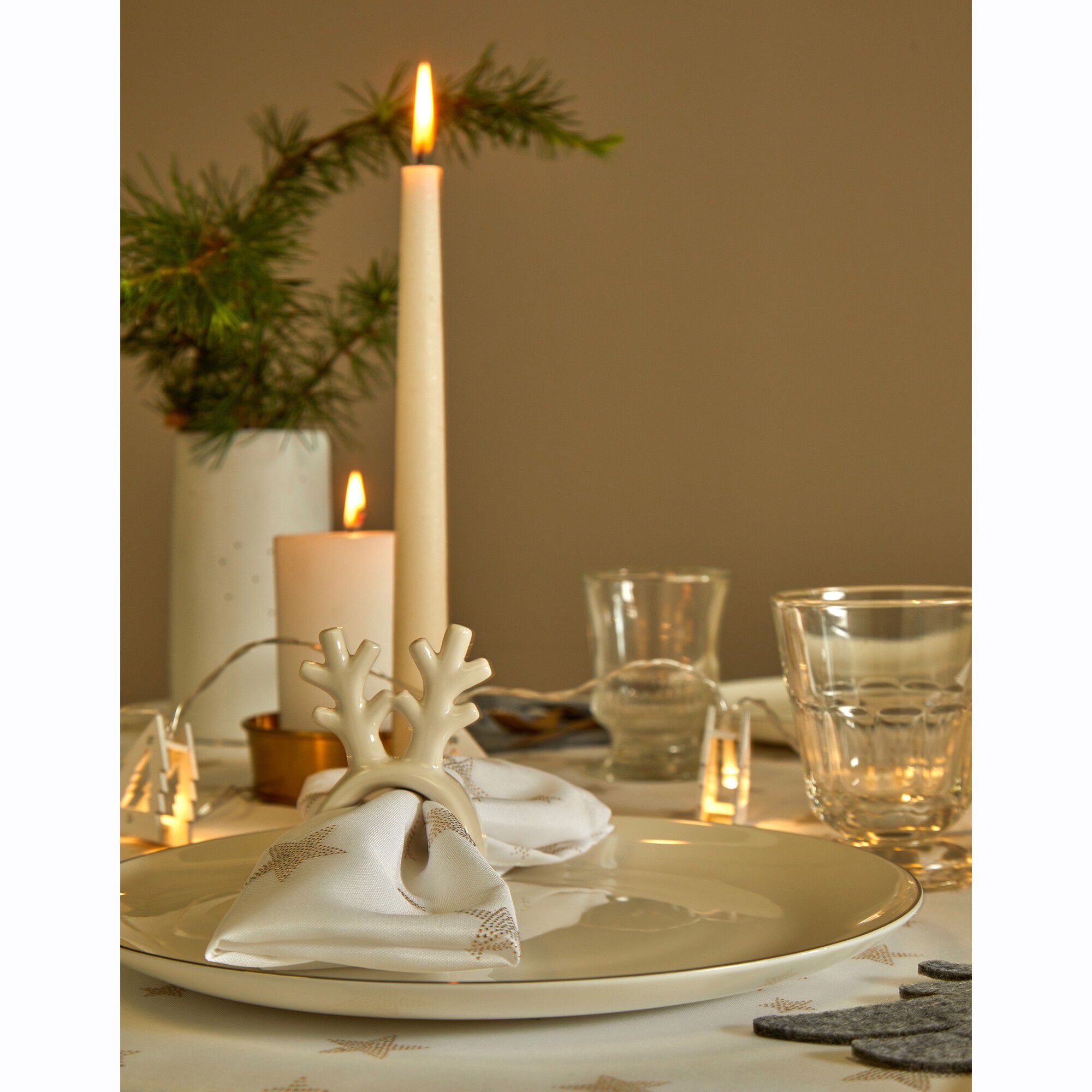 Nappe imprimé étoiles dorées