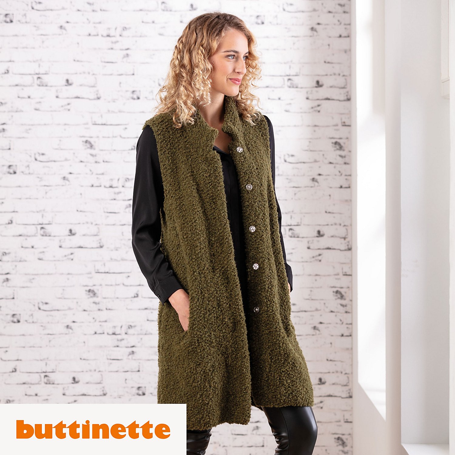 Strickanleitung – Ärmellose Longjacke aus Woll Butt Bouclé