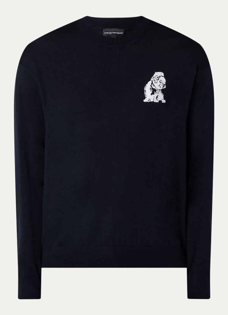 Maglione Emporio Armani in pregiata lana vergine con logo ricamato.