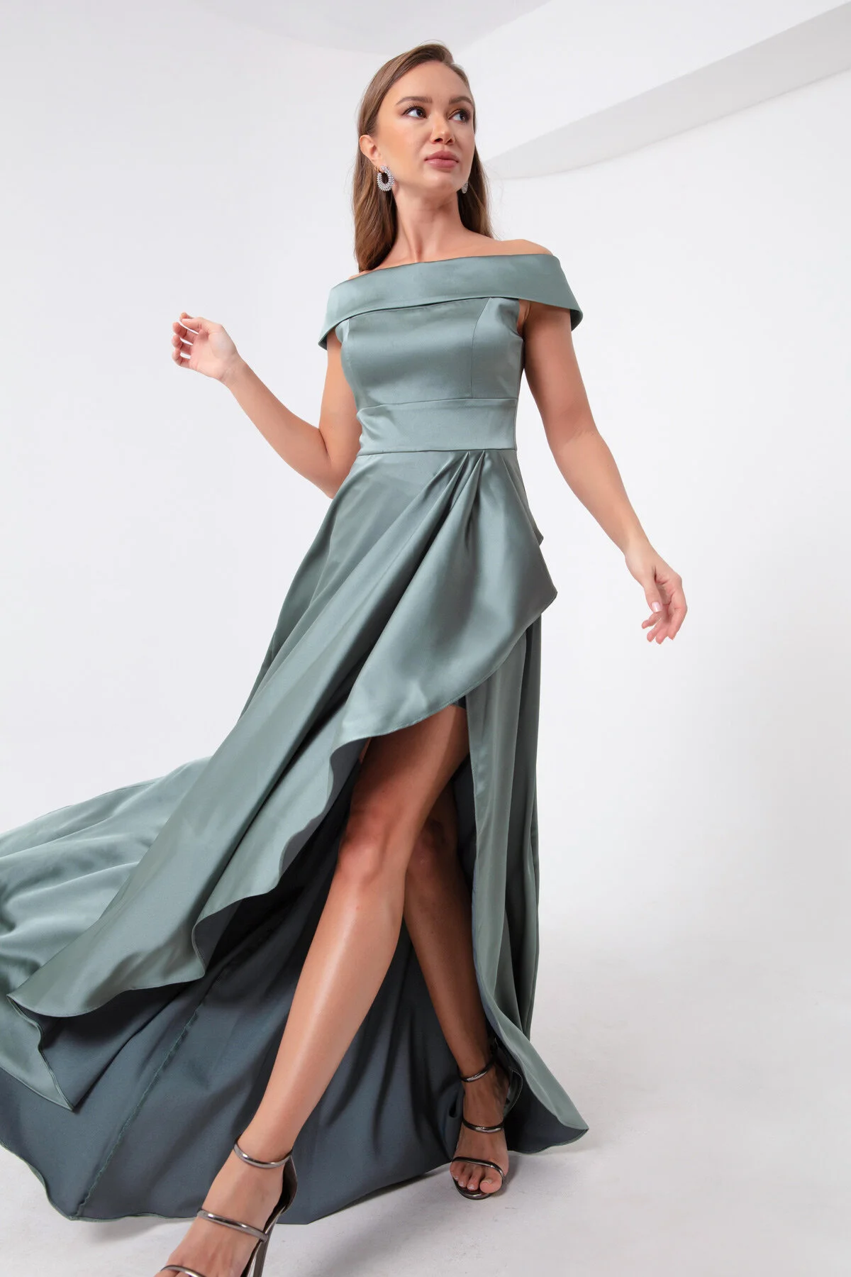 Lafaba  Türkisfarbenes Abendkleid und Abschlusskleid aus Satin für Damen mit U-Boot-Ausschnitt