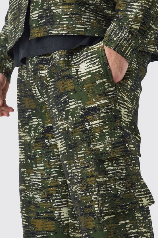 Plus Textured Camo Relaxed Cargo Trouser