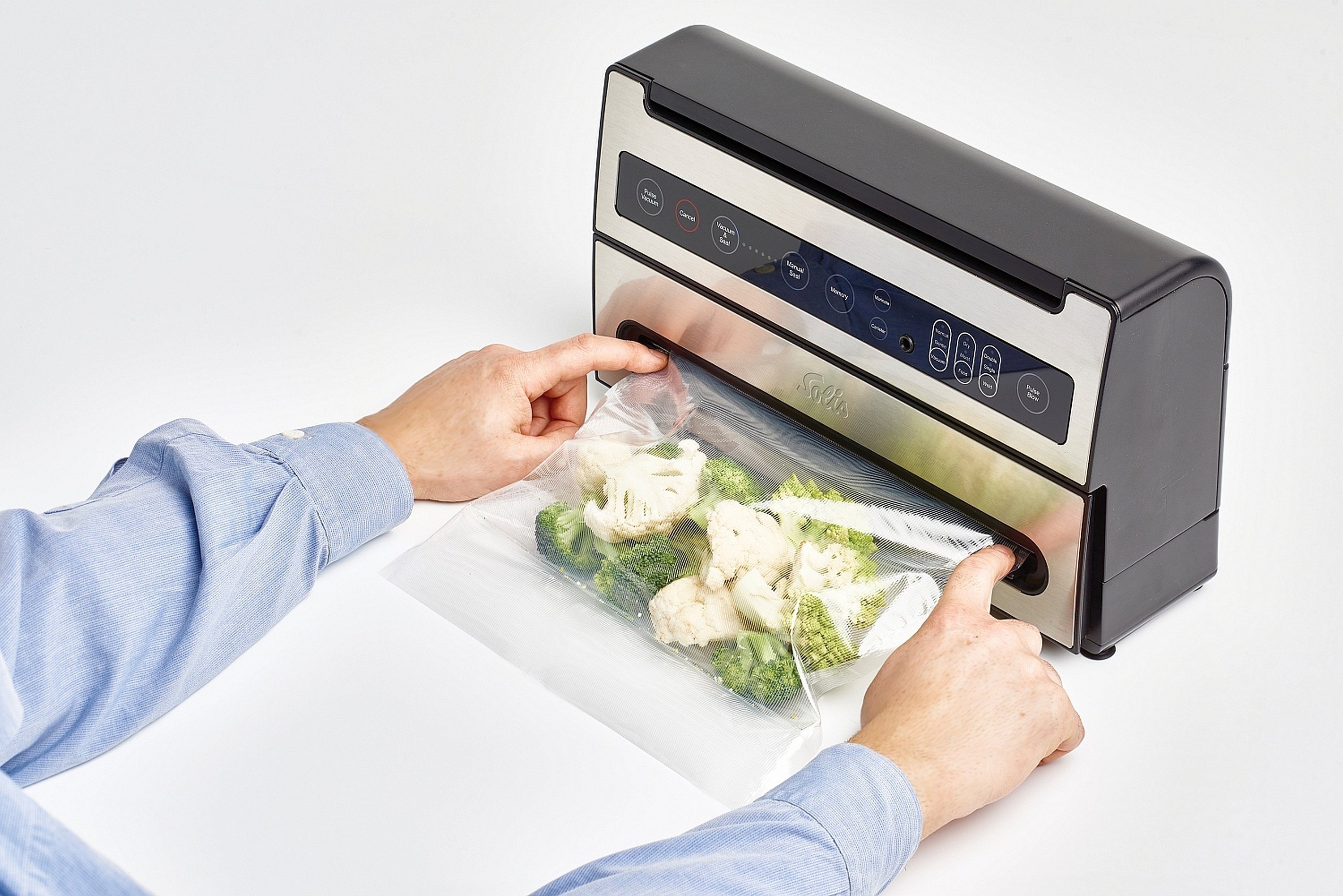 SOLIS OF SWITZERLAND Vakuumierer VertiVac Plus All-in-One, Rollenbreite 30 cm, 130W, doppelte Schweißnaht, Dauerbetrieb, Vakuumschlauch