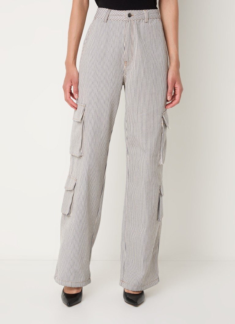 Pantaloni cargo Mila a vita alta e gamba larga di Co'Couture, con stampa a righe.