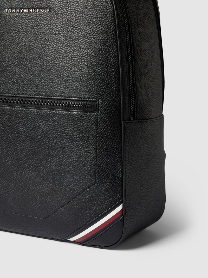 Rucksack mit Label-Details in schwarz