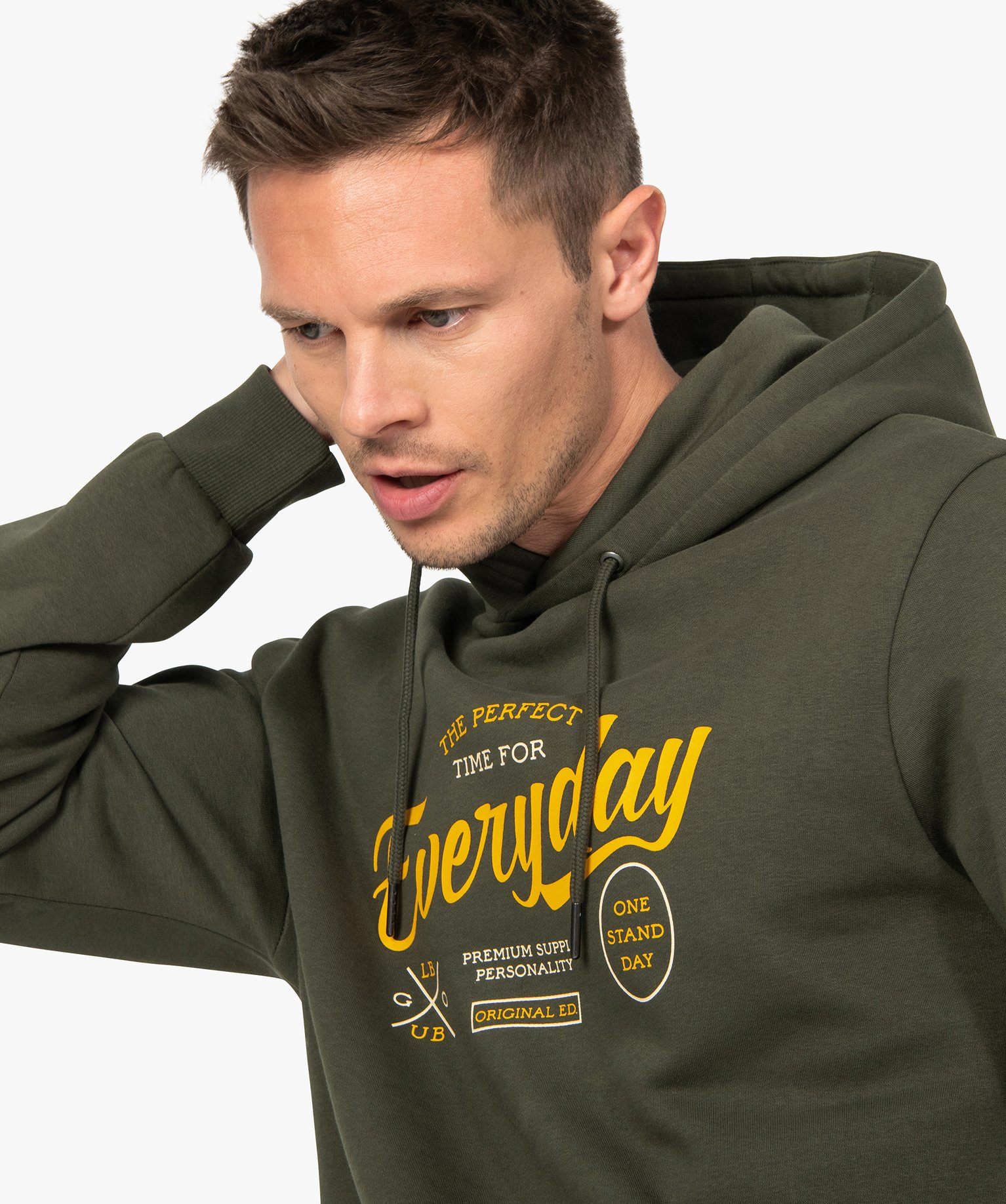 Sweat homme à capuche imprimé et molletonné kaki | GEMO