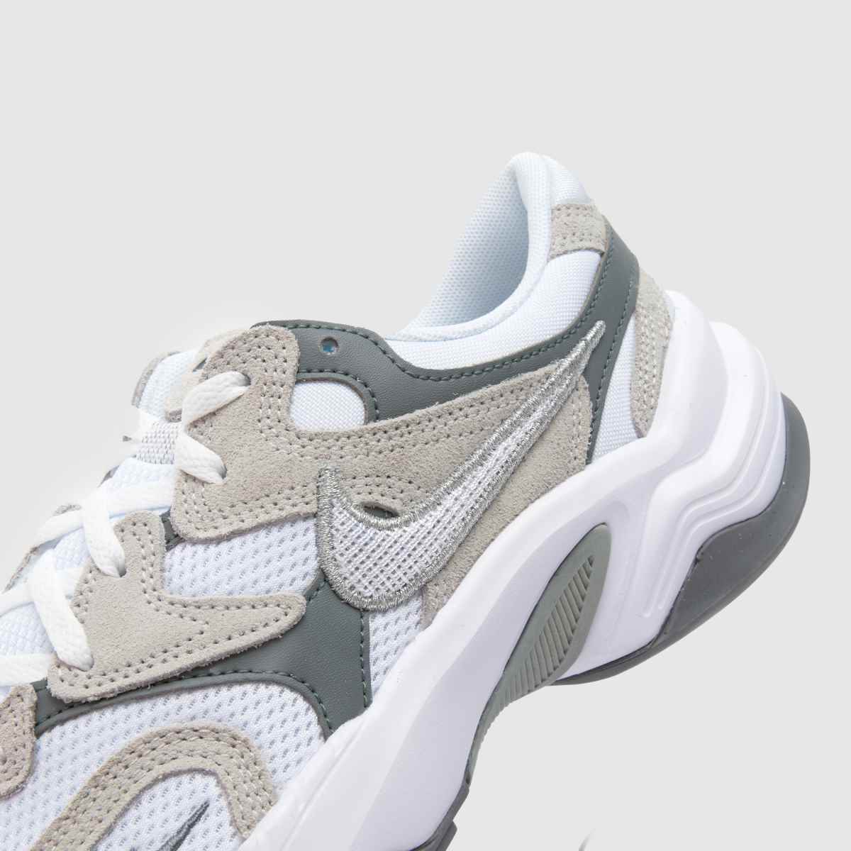 Nike al8 sportcipők fehér és szürke színben
