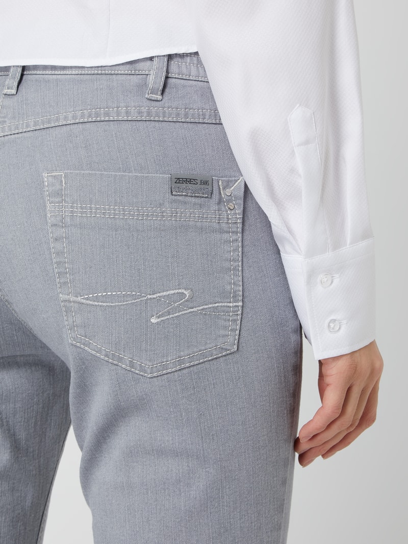 Rinsed Washed Comfort S Fit Jeans Modell CARLA in hellgrau