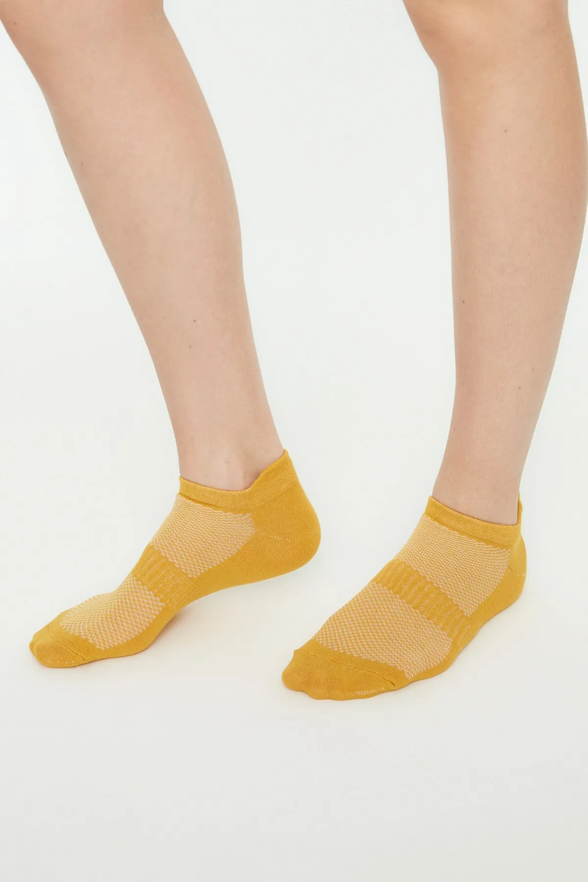 Trendyol Collection  Senfgelbe 5er-Pack gestrickte Sportsocken aus Baumwolle TWOAW20CO0011