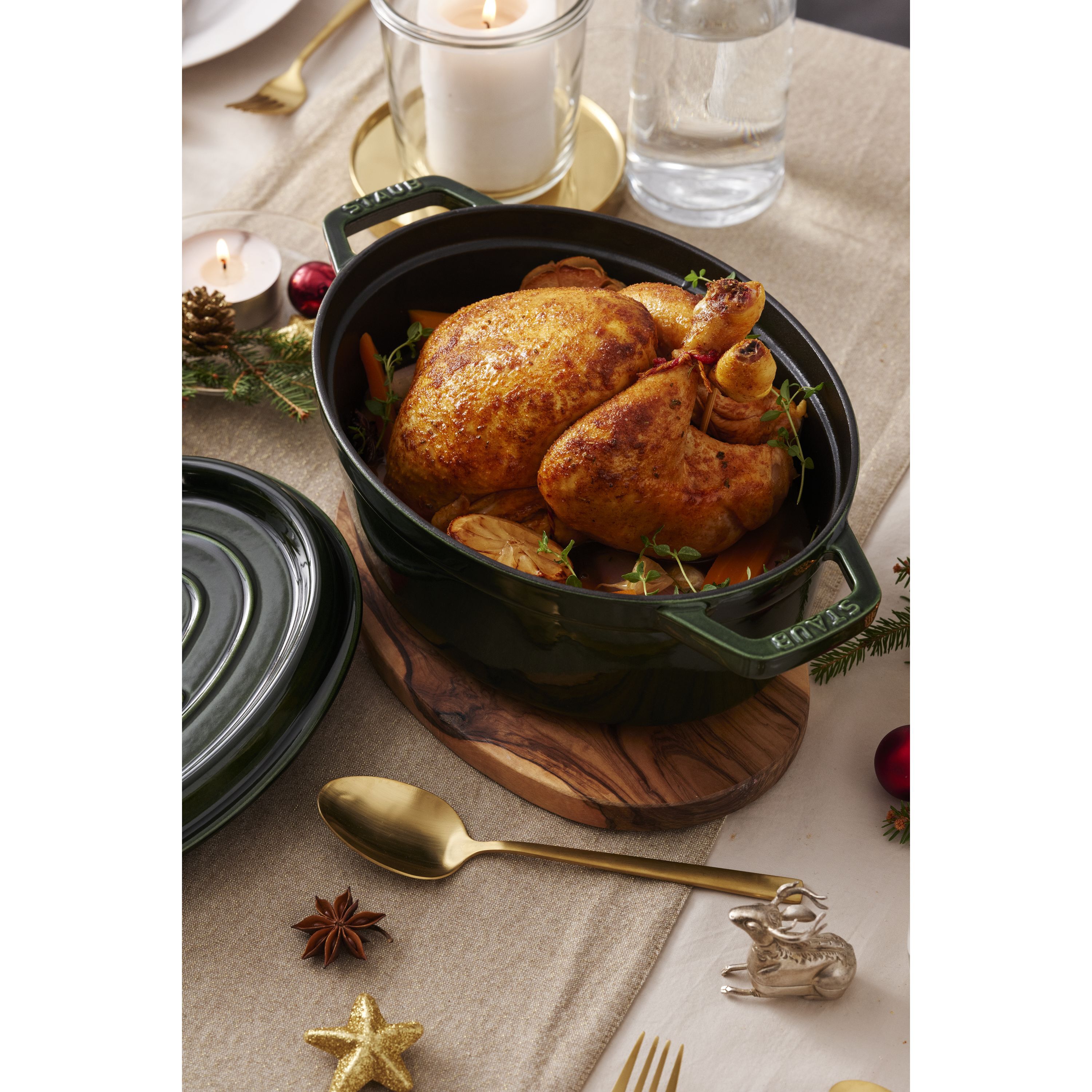 Cocotte 31 cm, oval, Basilikum-Grün, Gusseisen
